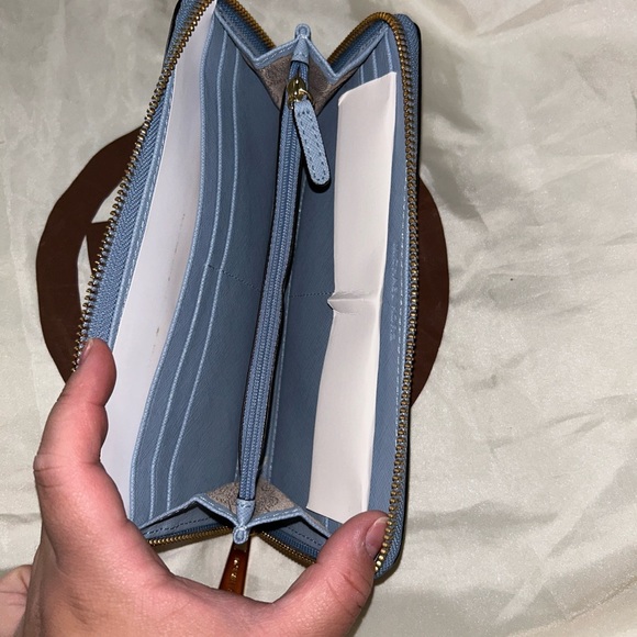 Michael Kors Hamilton Purse - Picture 9 of 9